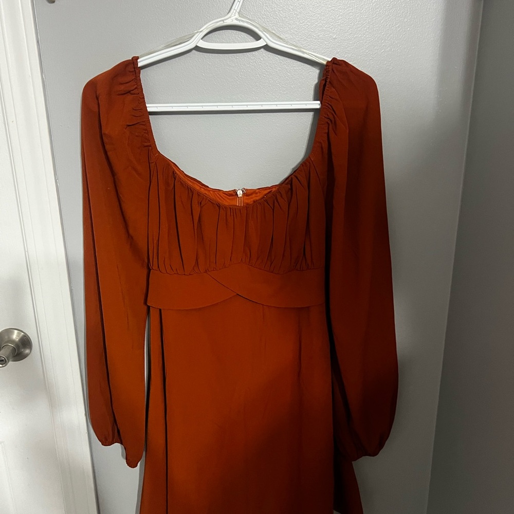 Chic Long Sleeve Dress in Rust